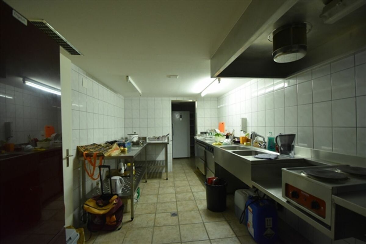 grossflächige Gewerberäumlichkeiten in Leukerbad - 3