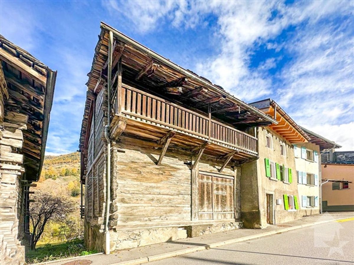 Scheune zur Hauptwohnung in Orsières umzubauen - 0