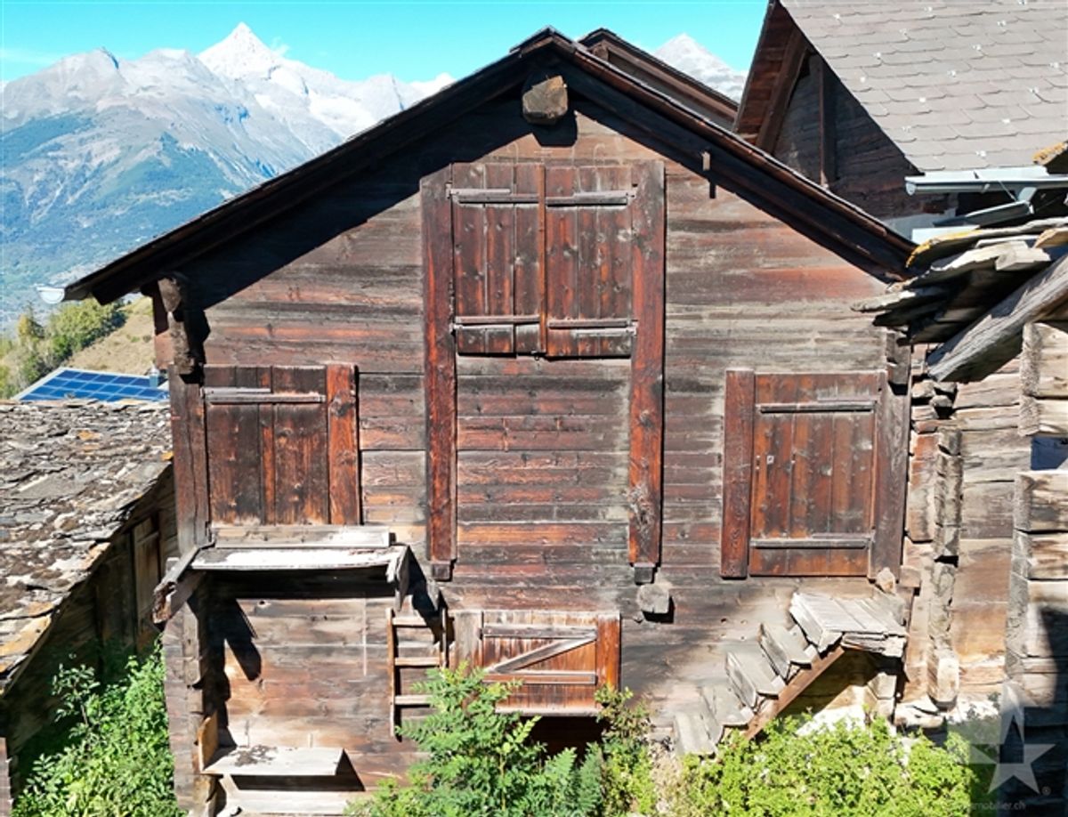 Charakterstall im Dorfkern von Visperterminen - 0
