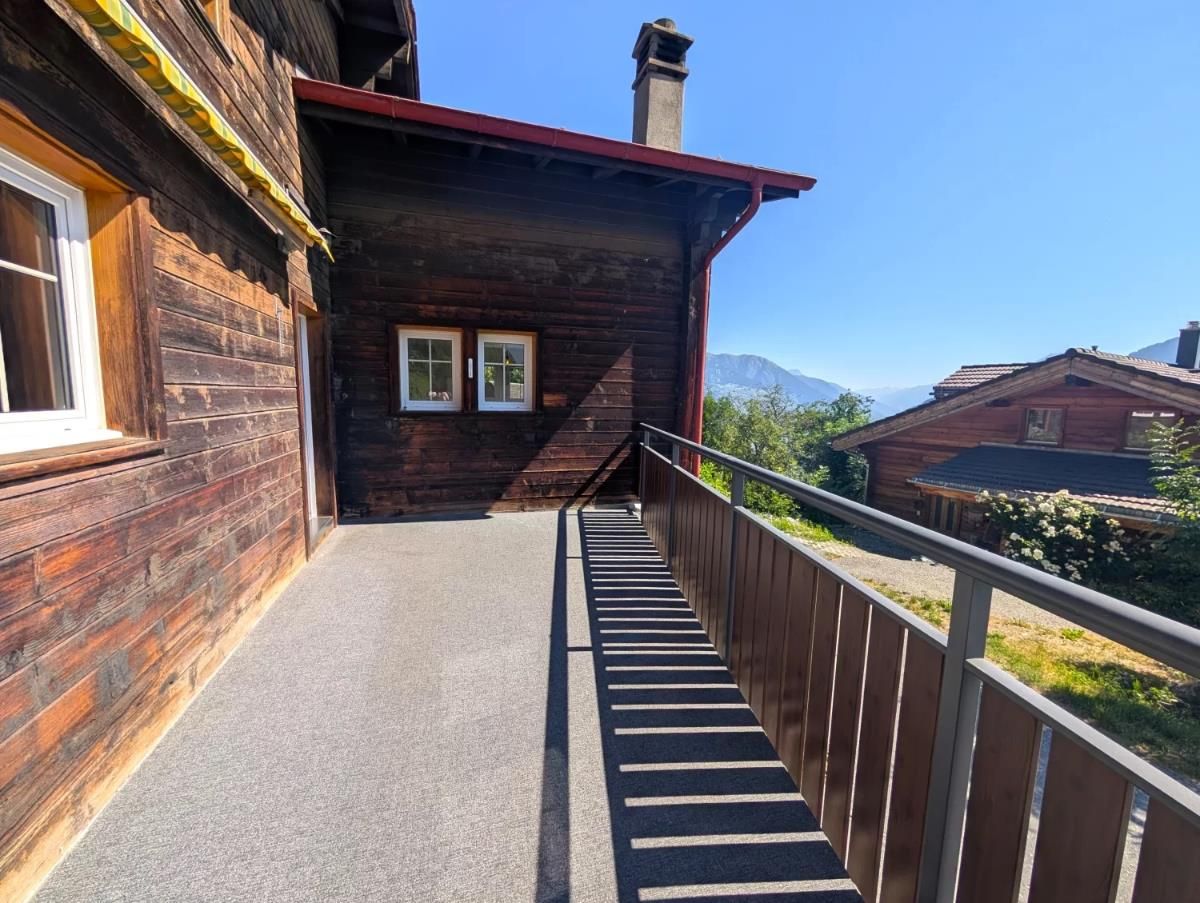 Einfamilienhaus mit Stall in Zeneggen - 2