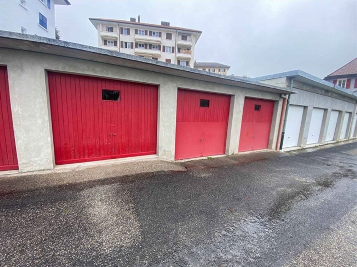 Eigener Garagenplatz in Ste-Croix - 0
