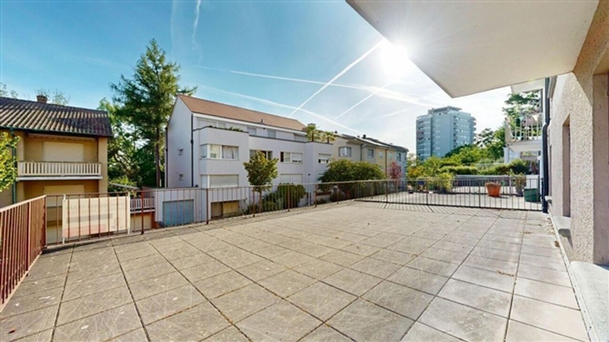 an begehrter Wohnlage - Mehrfamilienhaus mit Potenzial - 1