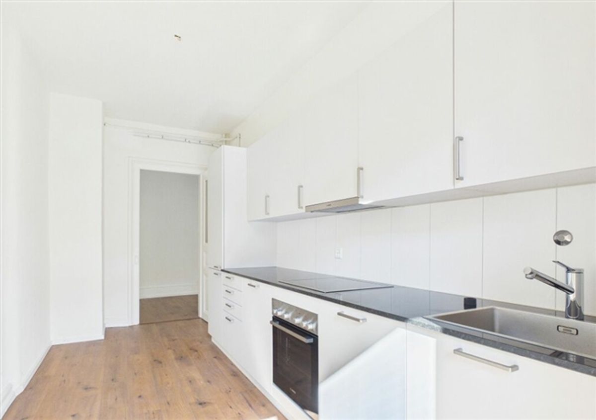 Seltene Gelegenheit! Mehrfamilienhaus mit 9 Wohnungen und Restaurant & Bar - 4