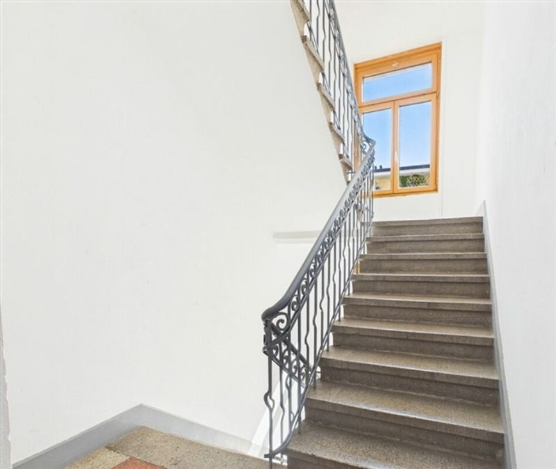 Seltene Gelegenheit! Mehrfamilienhaus mit 9 Wohnungen und Restaurant & Bar - 11