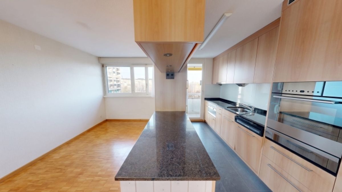 5.5-Zi-Wohnung mit 2 Balkonen, zentral in Bern-Bümpliz - 2