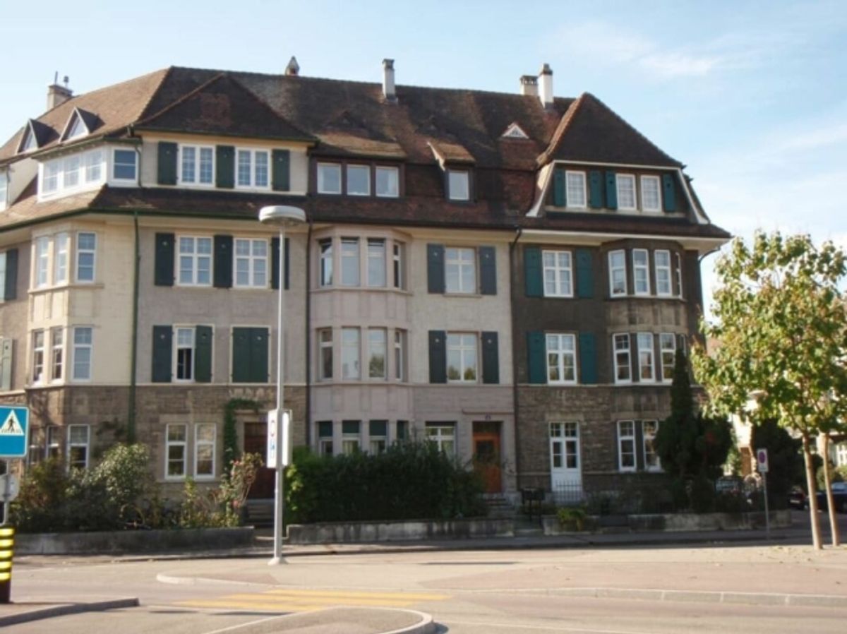 Charmante Altbau-Wohnung am Rütimeyerplatz - 0