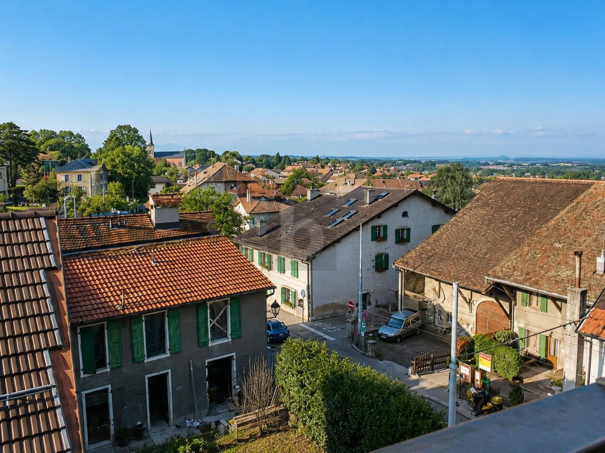 PRIX TOP! LUXUEUX SUR TROIS ÉTAGES - 0
