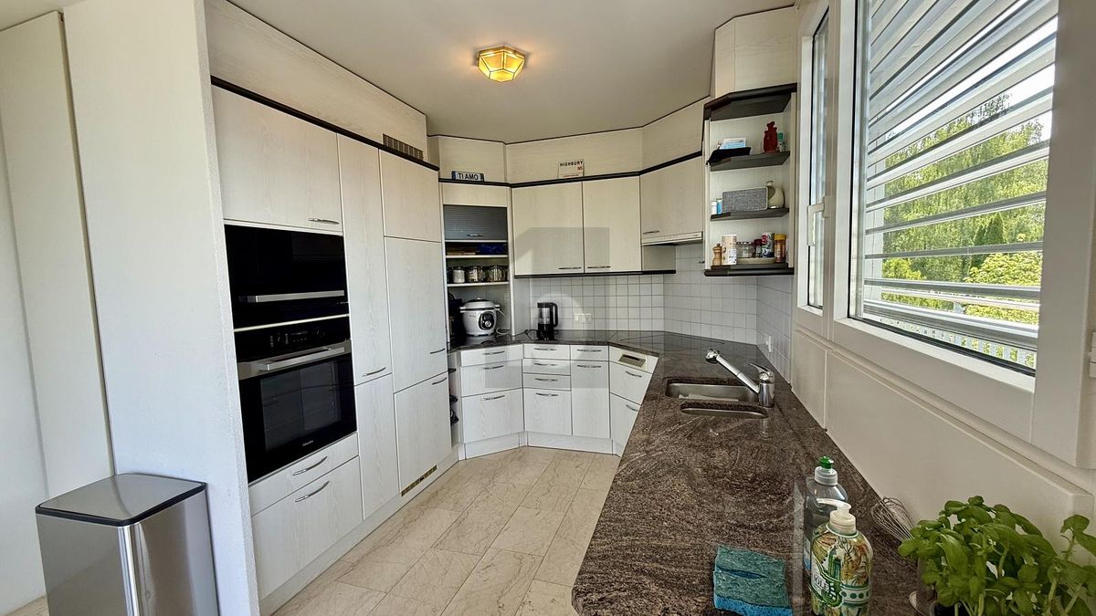GRÜNES JUWEL IN DER STADT MIT SEPARATEM STUDIO - 3