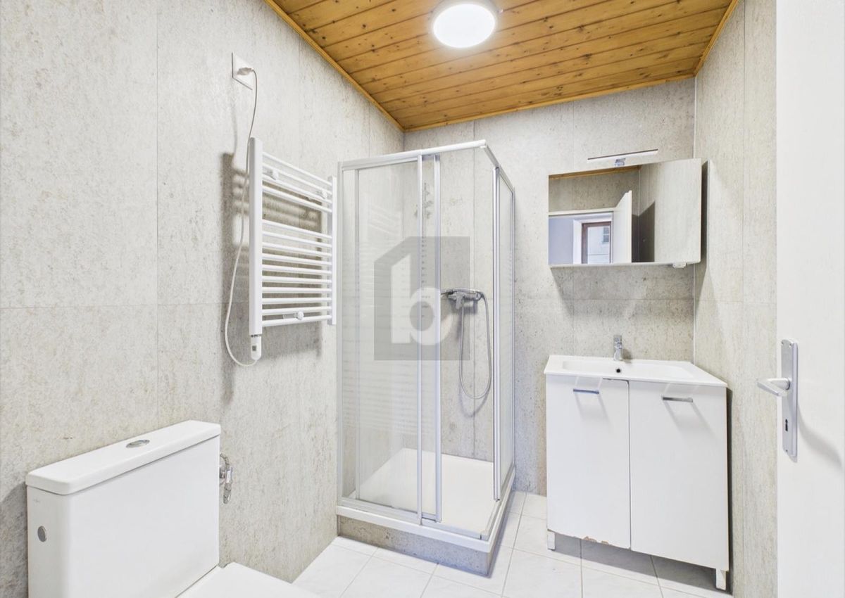 IMMEUBLE 5,4 % DE RENDEMENT 9 APPARTEMENTS 11 BOX - 4