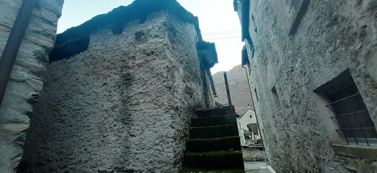 RUSTICO DA RISTRUTTURARE - 3