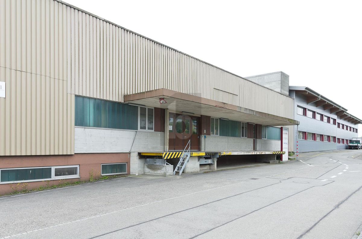 PRODUKTIONSFLÄCHE MIT 6 METER INNENHÖHE - 3
