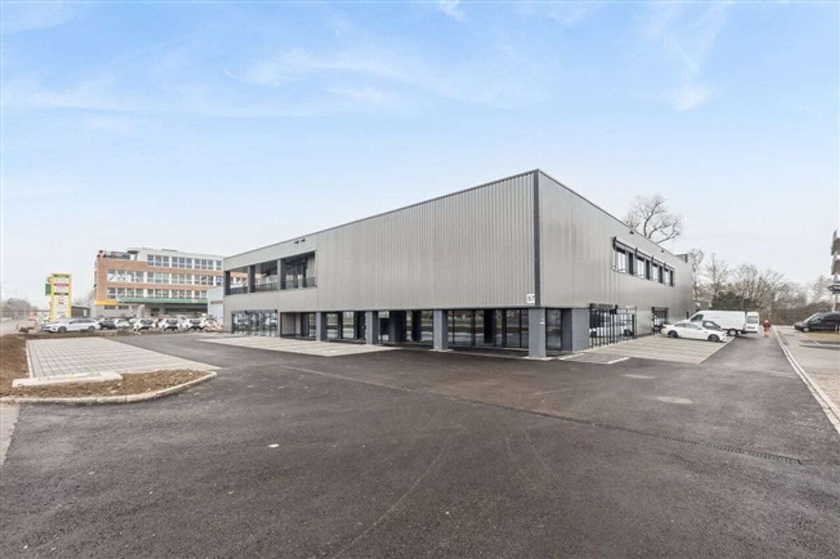 Ideal angebunden & flexibler Ausbau möglich - 9