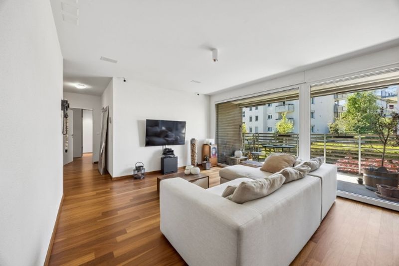 Hochwertige 3.5-Zimmer-Wohnung mit Balkon in Rümlang kaufen - 4