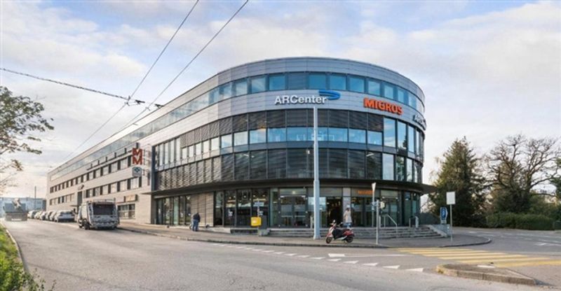 CENTRE COMMERCIAL ARCENTER - VERNIER  Arcade Commerciale d'env. 111 m² - 7