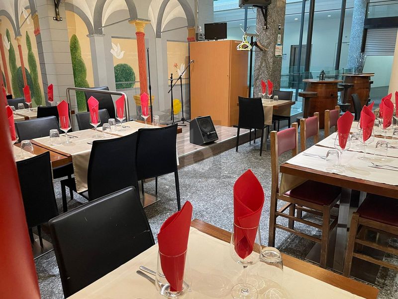 RESTAURANT ÉVÉNEMENTIEL AVEC TERRASSE PRIVÉE - 3