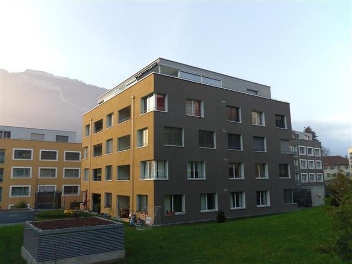 Einstellhallenplatz in Chur zu vermieten - 0