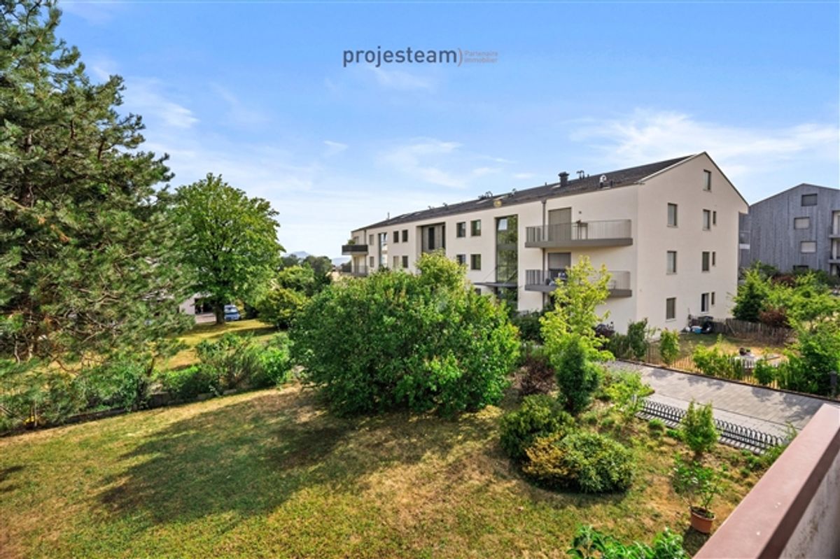 Appartement mit Kamin, renoviert mit großem Südbalkon, in einer grünen und familiären Umgebung - 10