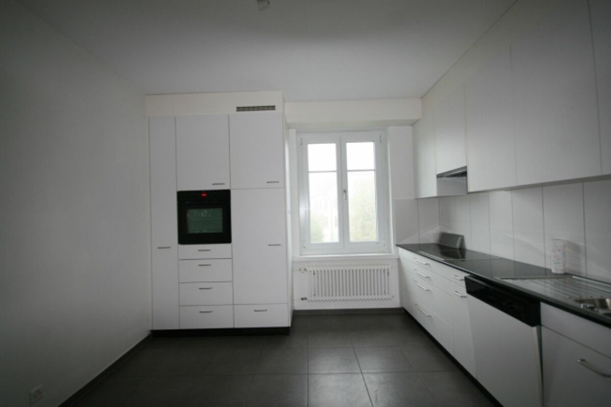 Wunderschöne 4.5-Zimmer-Altbau-Wohnung - 2