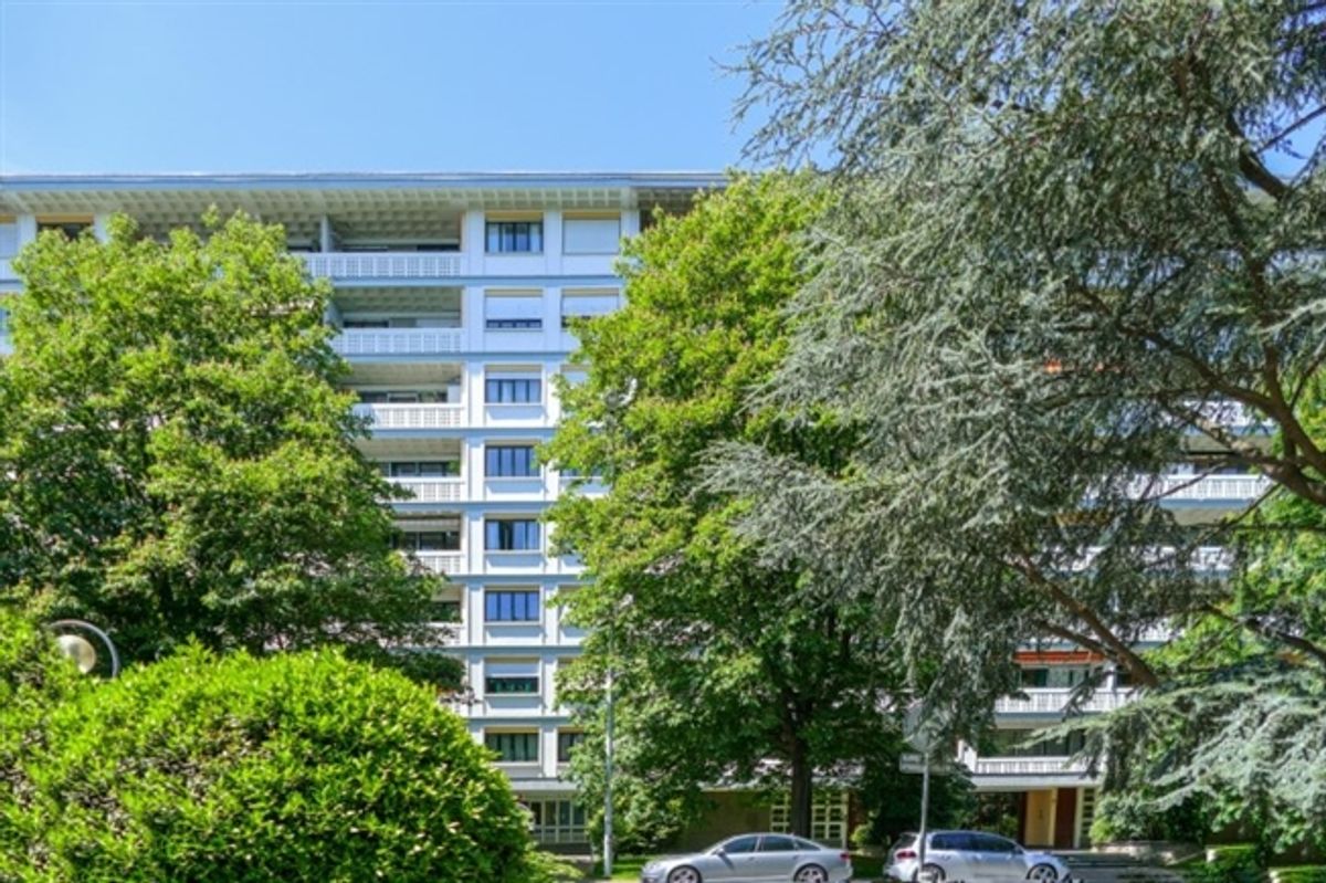 Charmante 4,5-Zimmer-Wohnung im 4. Stock mit großem Balkon. - 0