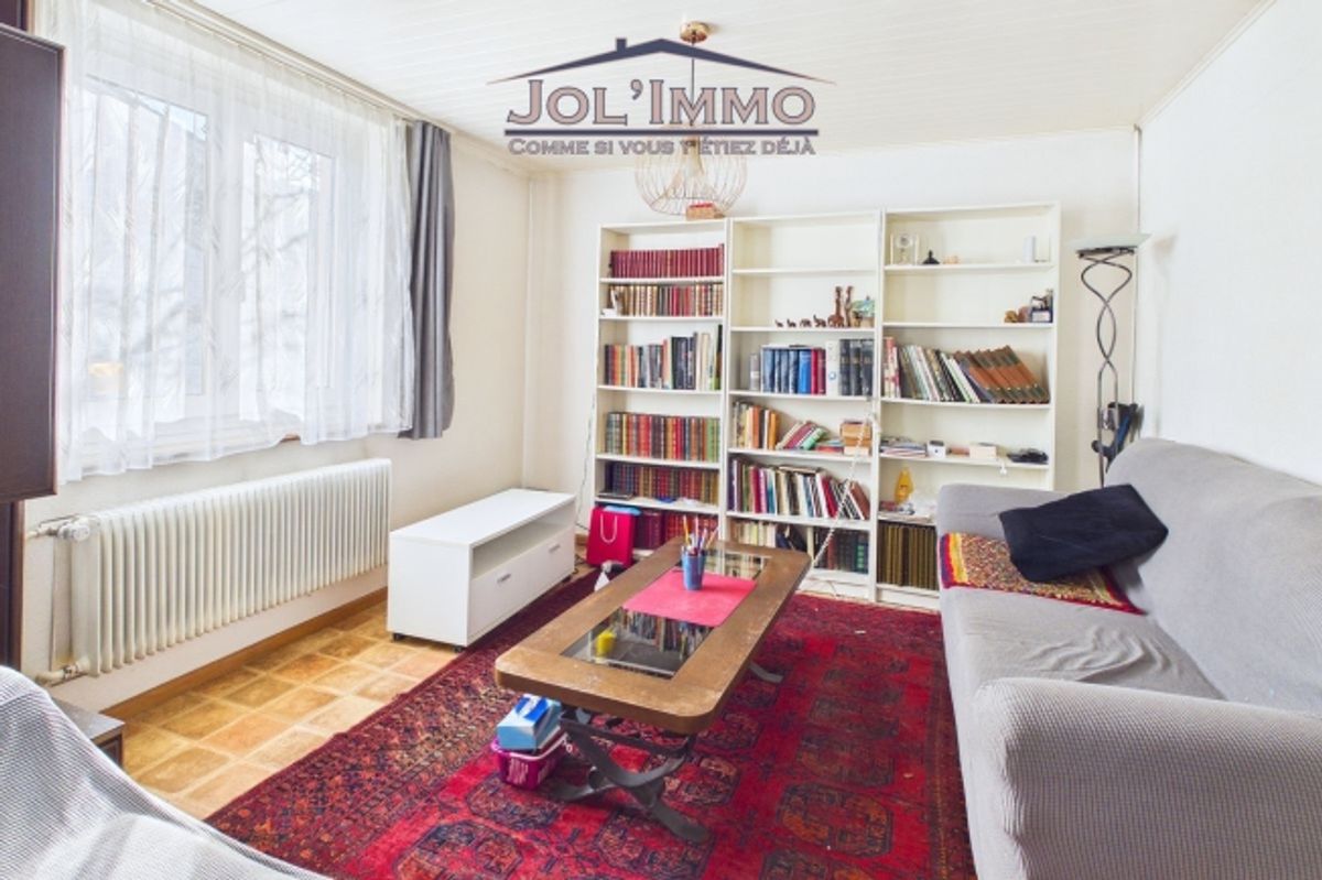 Maison individuelle avec beau potentiel dans quartier calme à Courrendlin - 5