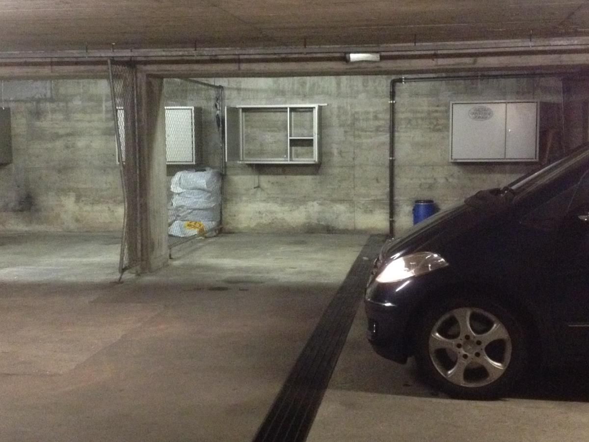 Tiefgarage - 4