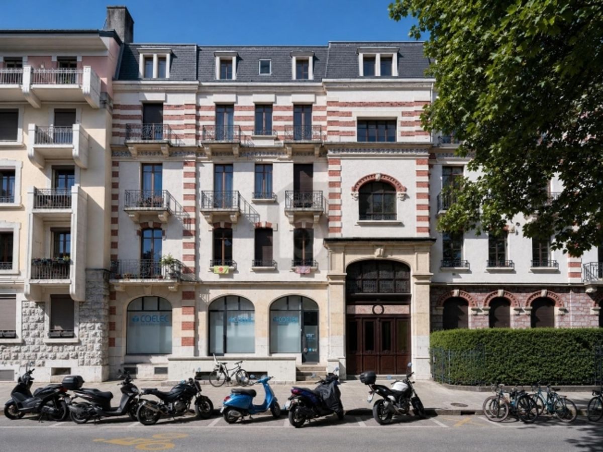 ATTIQUE AVEC BALCON À SERVETTE-CHARMILLES - 0