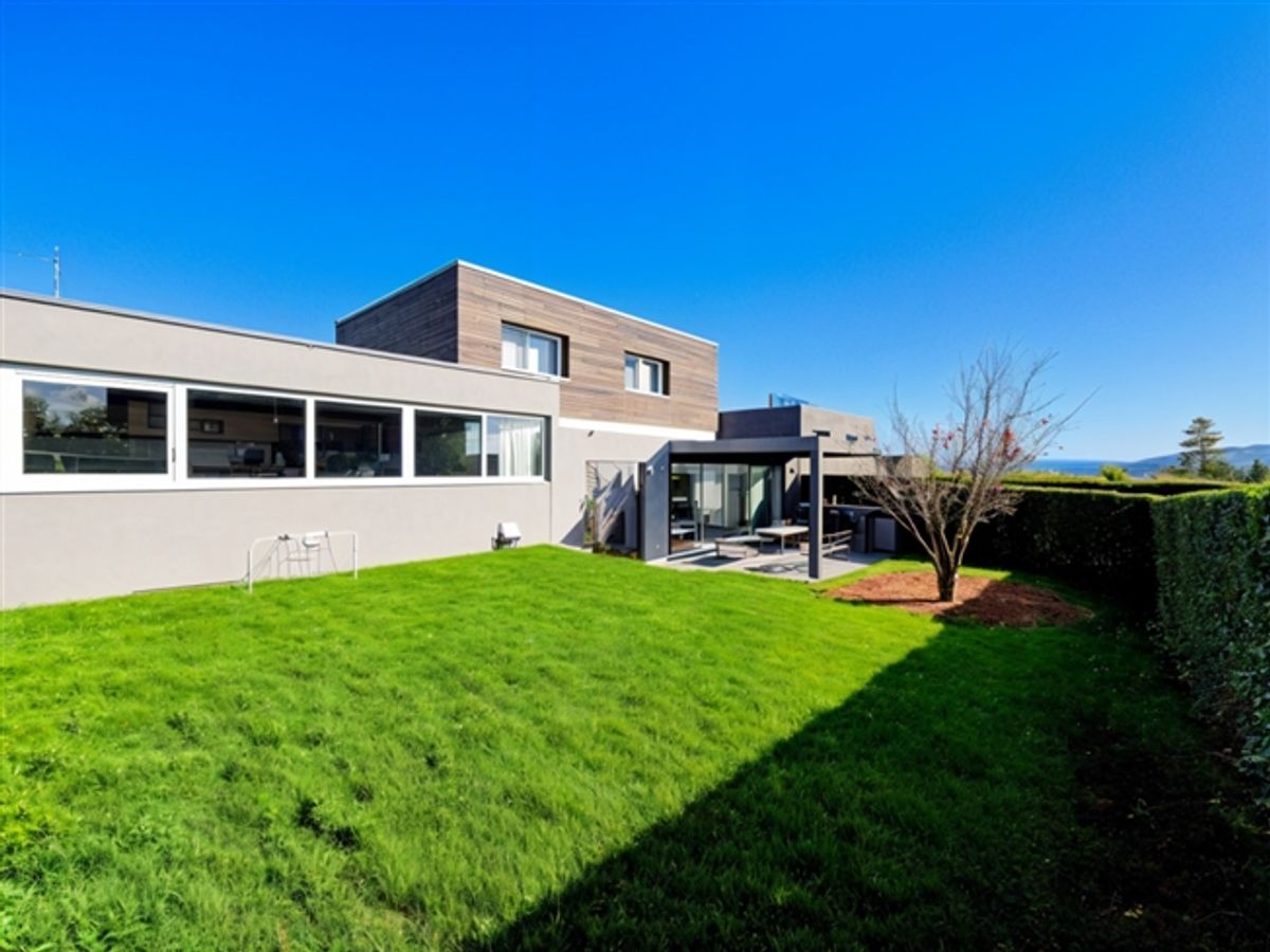 Exklusivverkauf Die zeitgenössische Villa mit Bergblick, Bellevue - 0