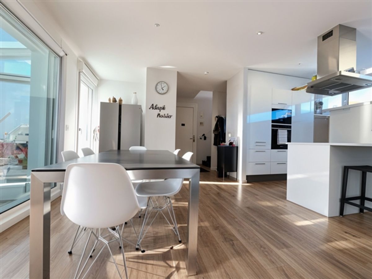Exklusivverkauf Die zeitgenössische Villa mit Bergblick, Bellevue - 2
