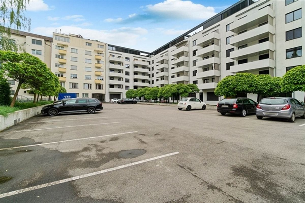 Abstellplatz im Freien finden Sie hier - 1