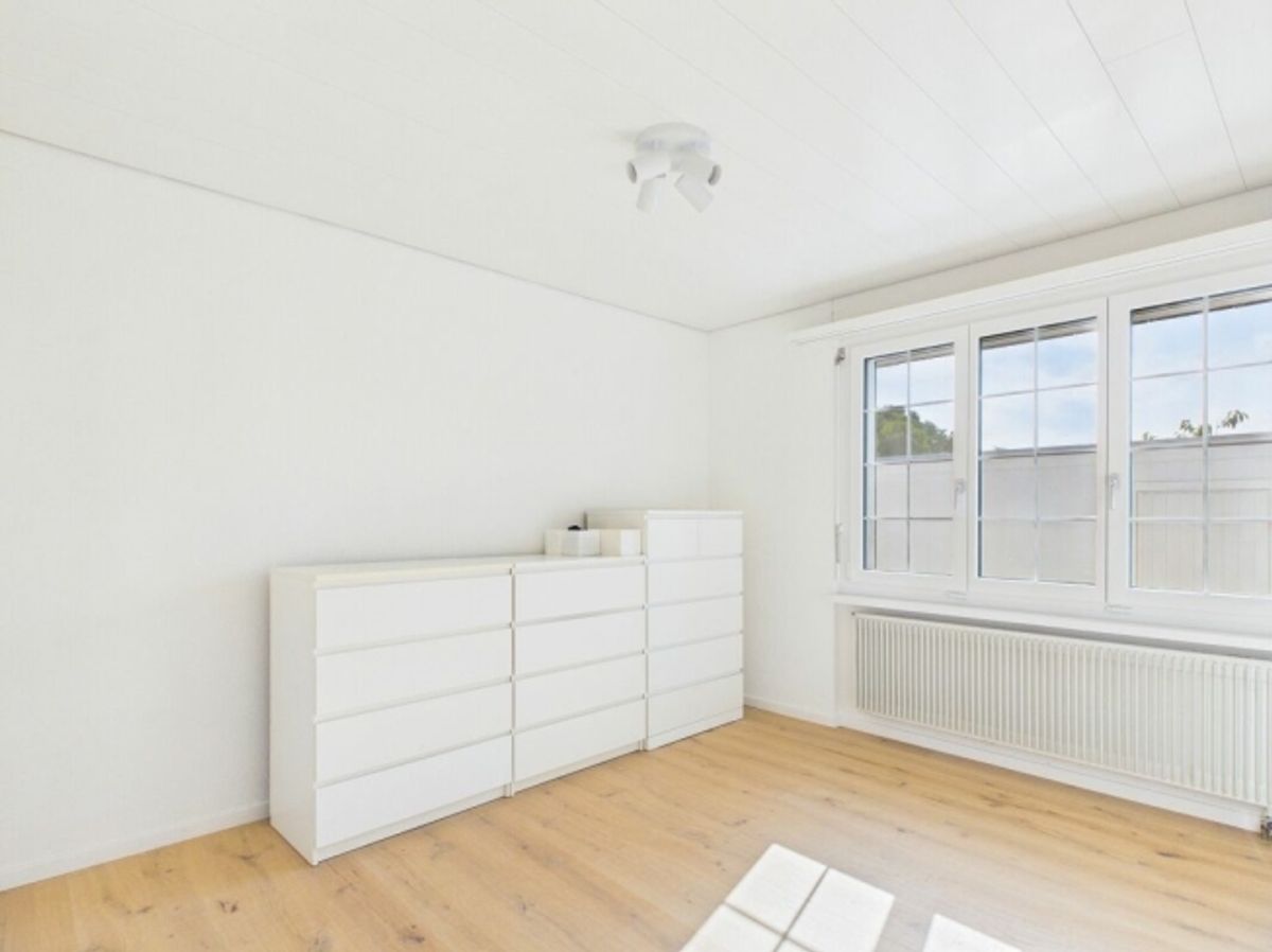 Freistehendes Einfamilienhaus mit Wintergarten, Cheminée und Sauna an ruhiger Lage - 7