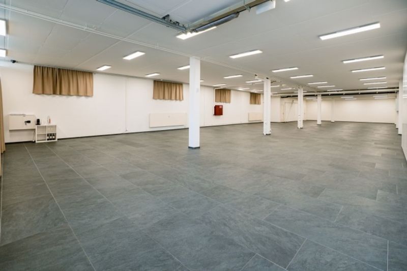 Showroom an bester Lage im Kanton Zug - 7