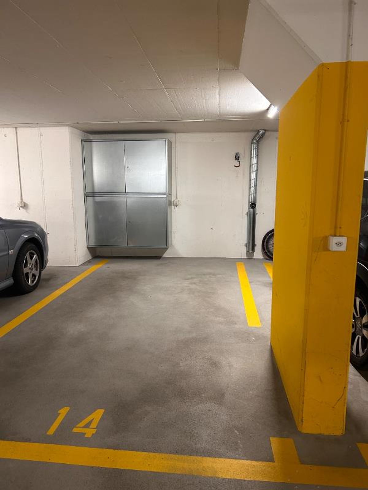 Tiefgarage - 2