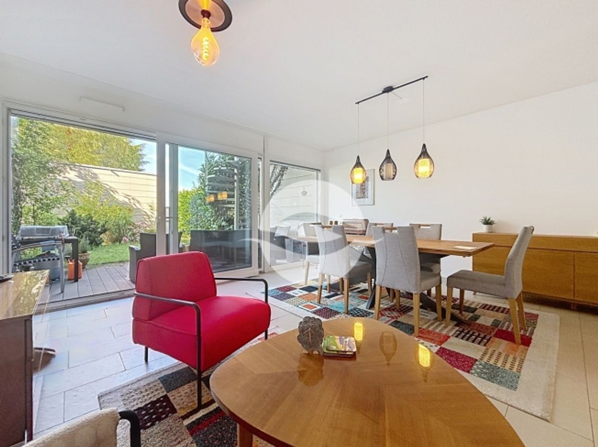 Meyrin – Schönes Reihenhaus mit 4 Schlafzimmern - 1
