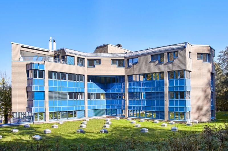 Ihr neuer Arbeitsplatz in gepflegter Liegenschaft an der Bönirain­strasse in Thalwil - 3