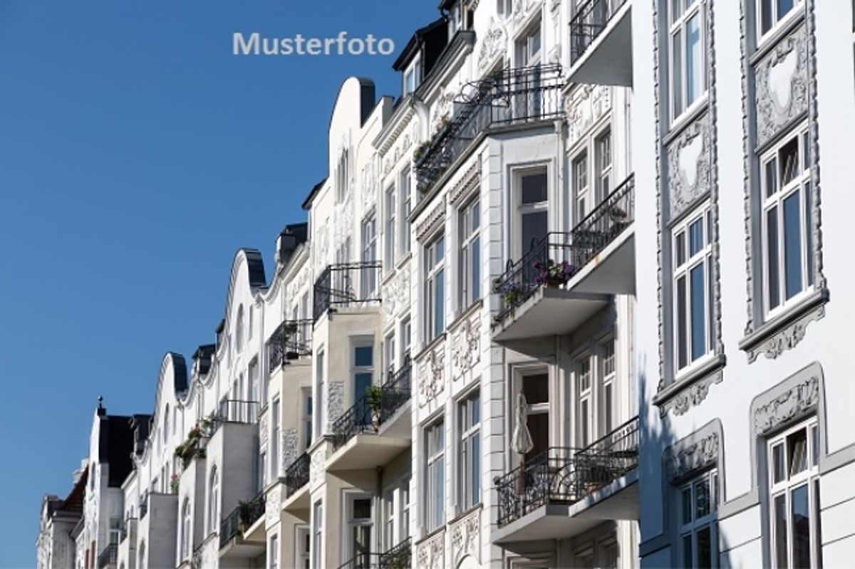 *7-Familienhaus* - 0