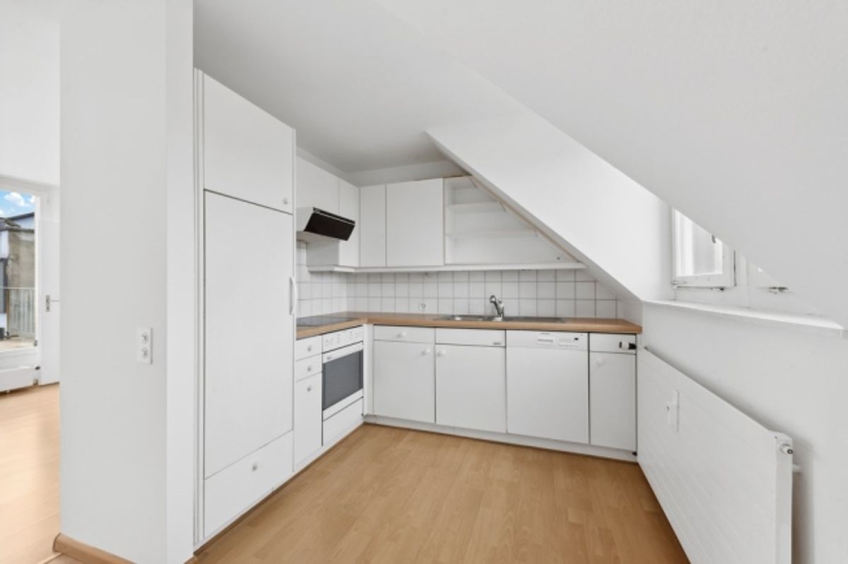 Charmante 4-Zimmerwohnung an zentraler Lage in Basel - 1