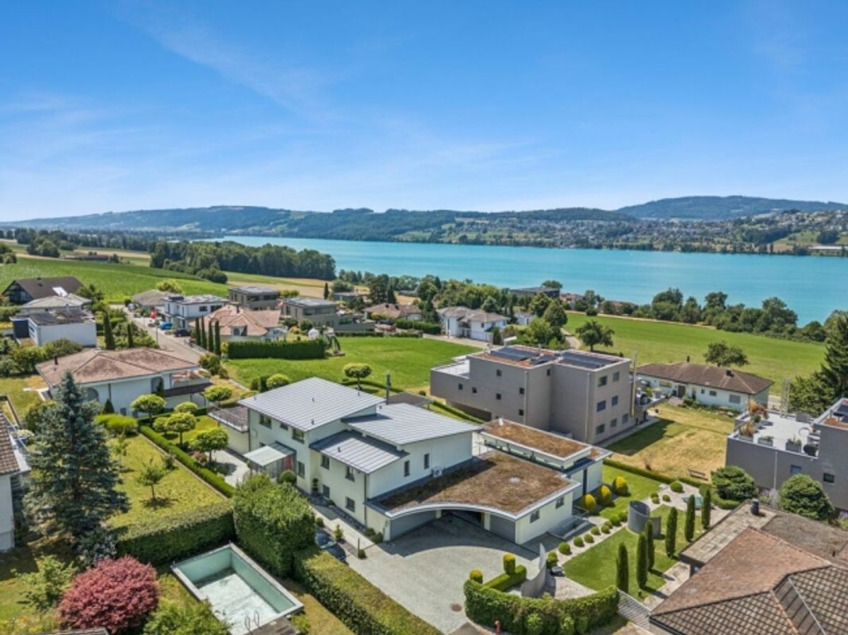 Architektenvilla mit Hallenbad & Seeblick zur Miete - 2