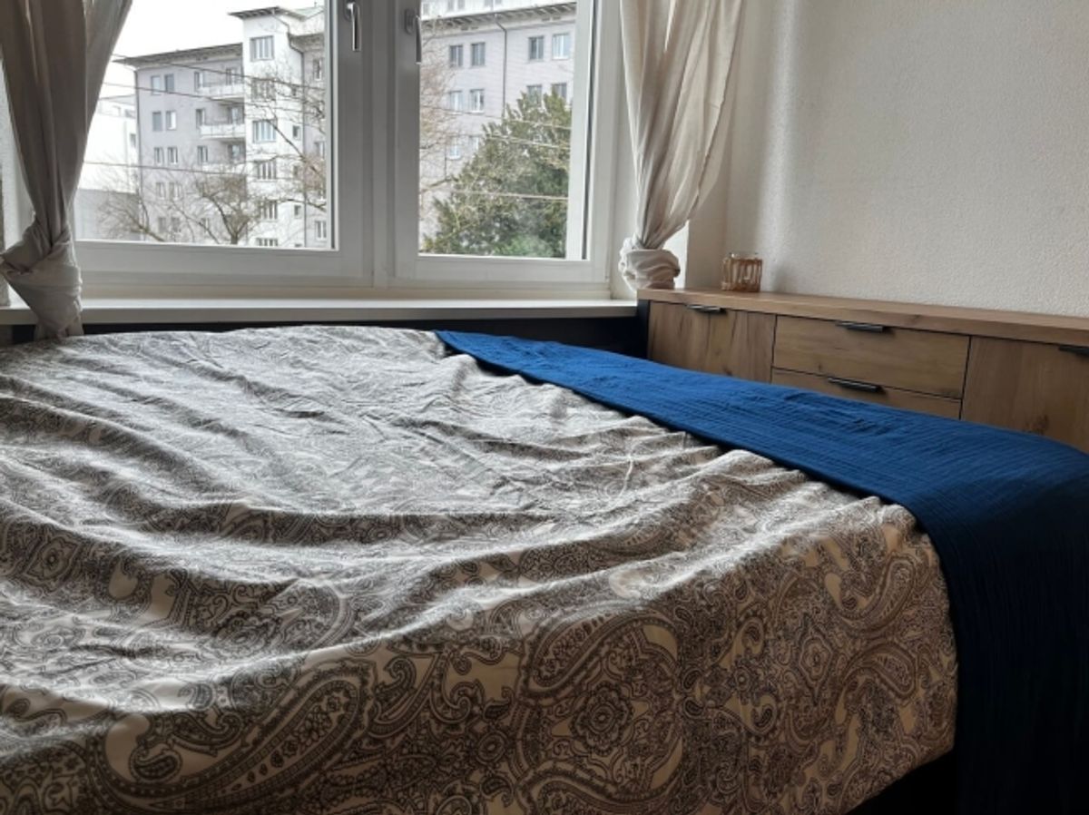 Furnished room in modernised apartment in a top location - 3