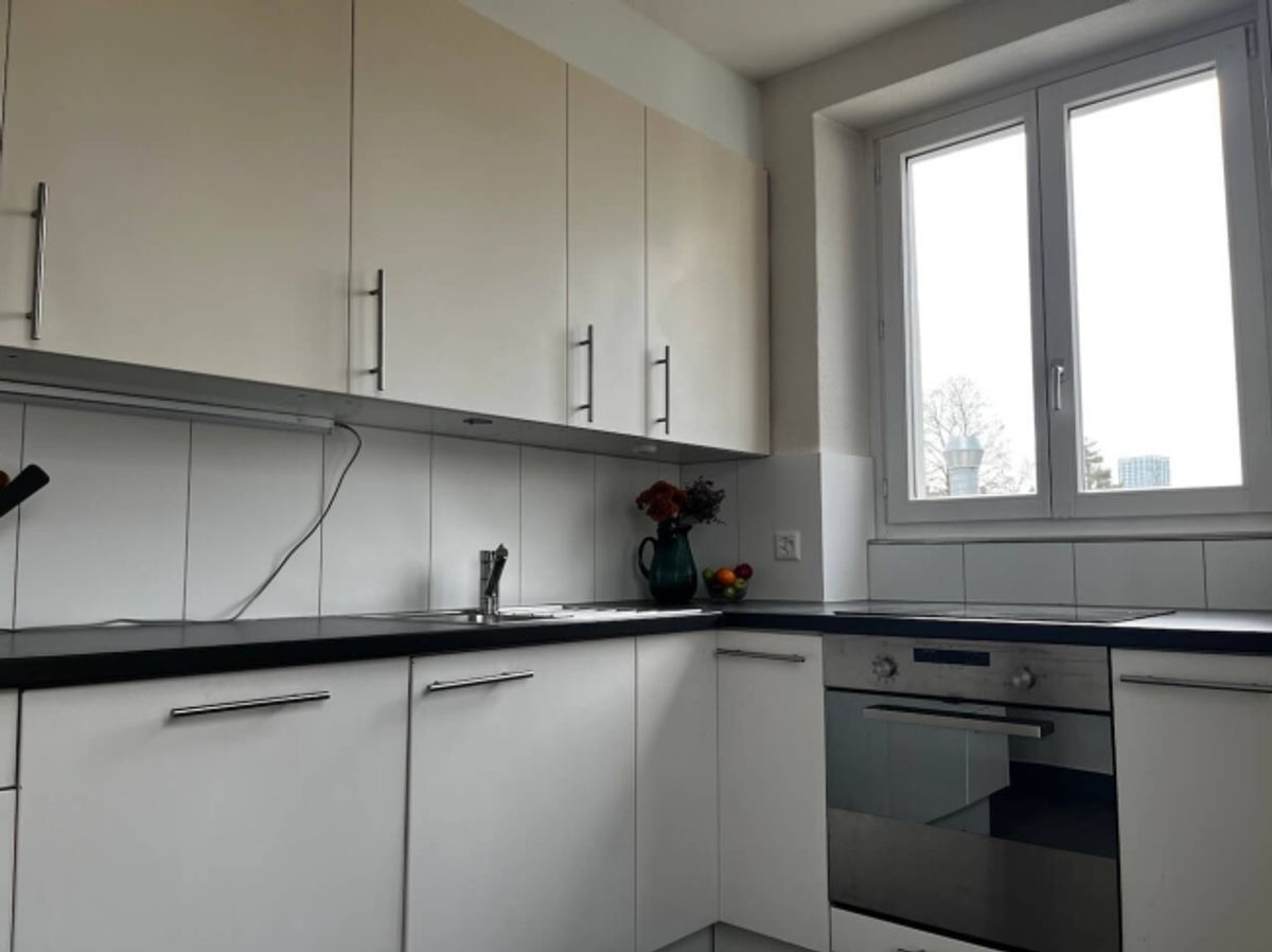 Furnished room in modernised apartment in a top location - 8