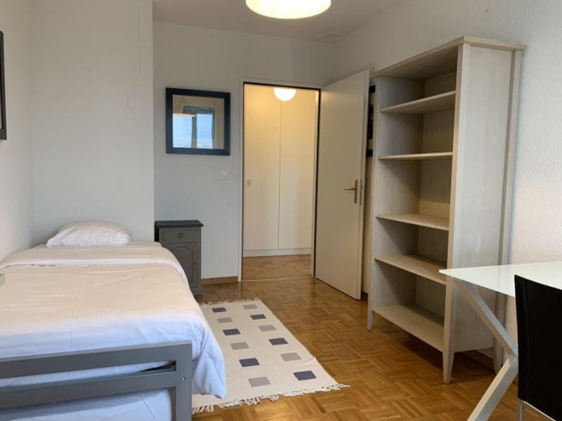 F31 - L10 mit 4,5 Zimmern im 2. Stock - 3