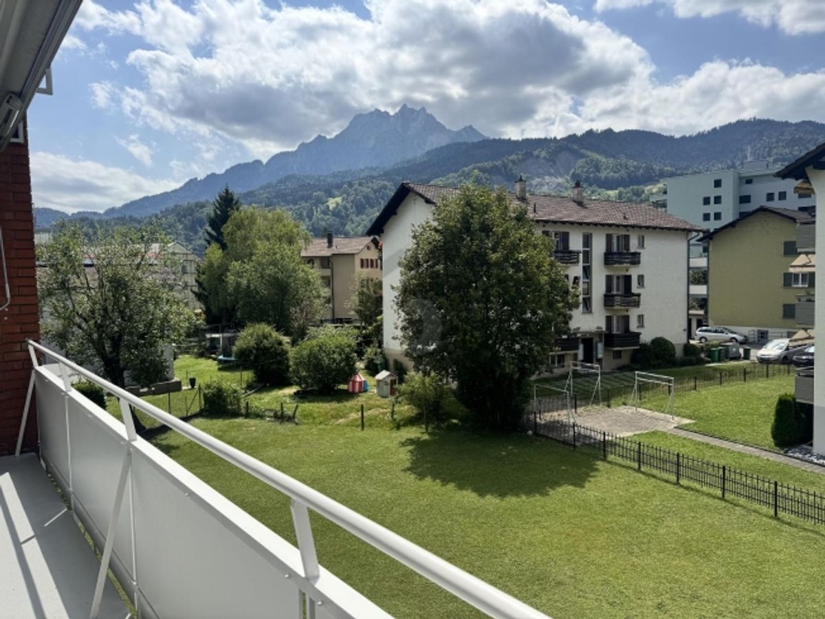HELLE, MODERNE RÄUME MIT SCHÖNER AUSSICHT - 0