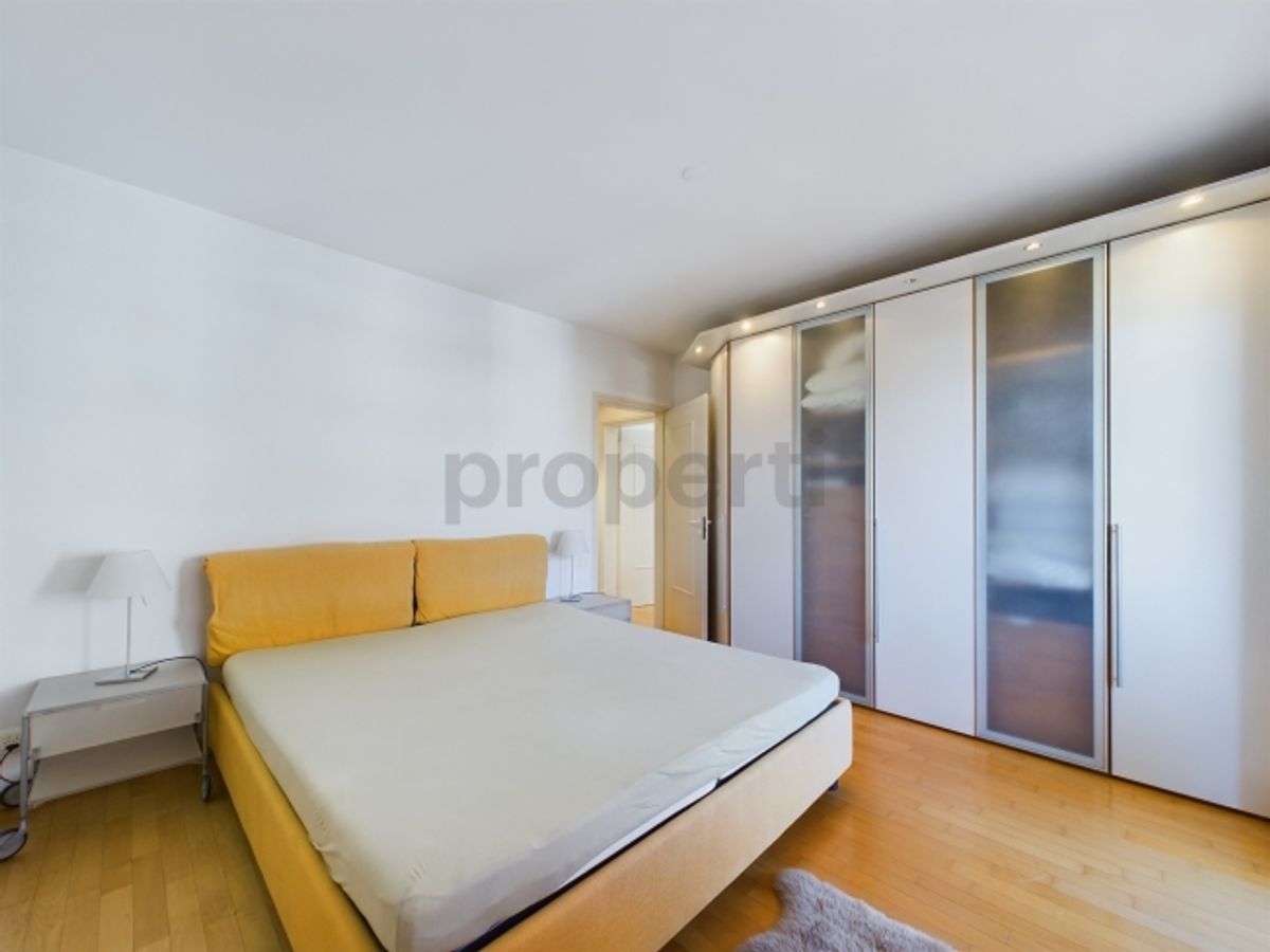 Appartamento ammobiliato di 2,5 locali a Locarno con vista lago e arredi moderni - 3