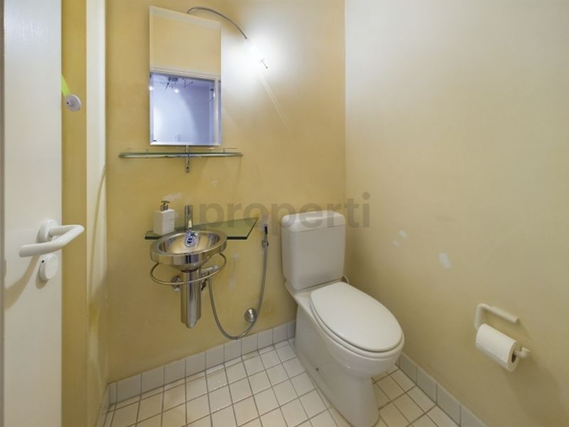 Appartamento ammobiliato di 2,5 locali a Locarno con vista lago e arredi moderni - 6