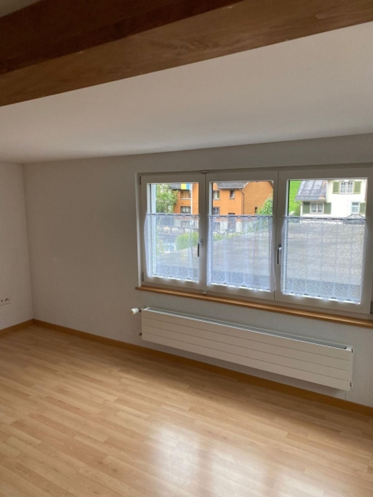 Gemütliche 6-Zimmer Einfamilienhaus an ruhiger Lage in Glarus - 1