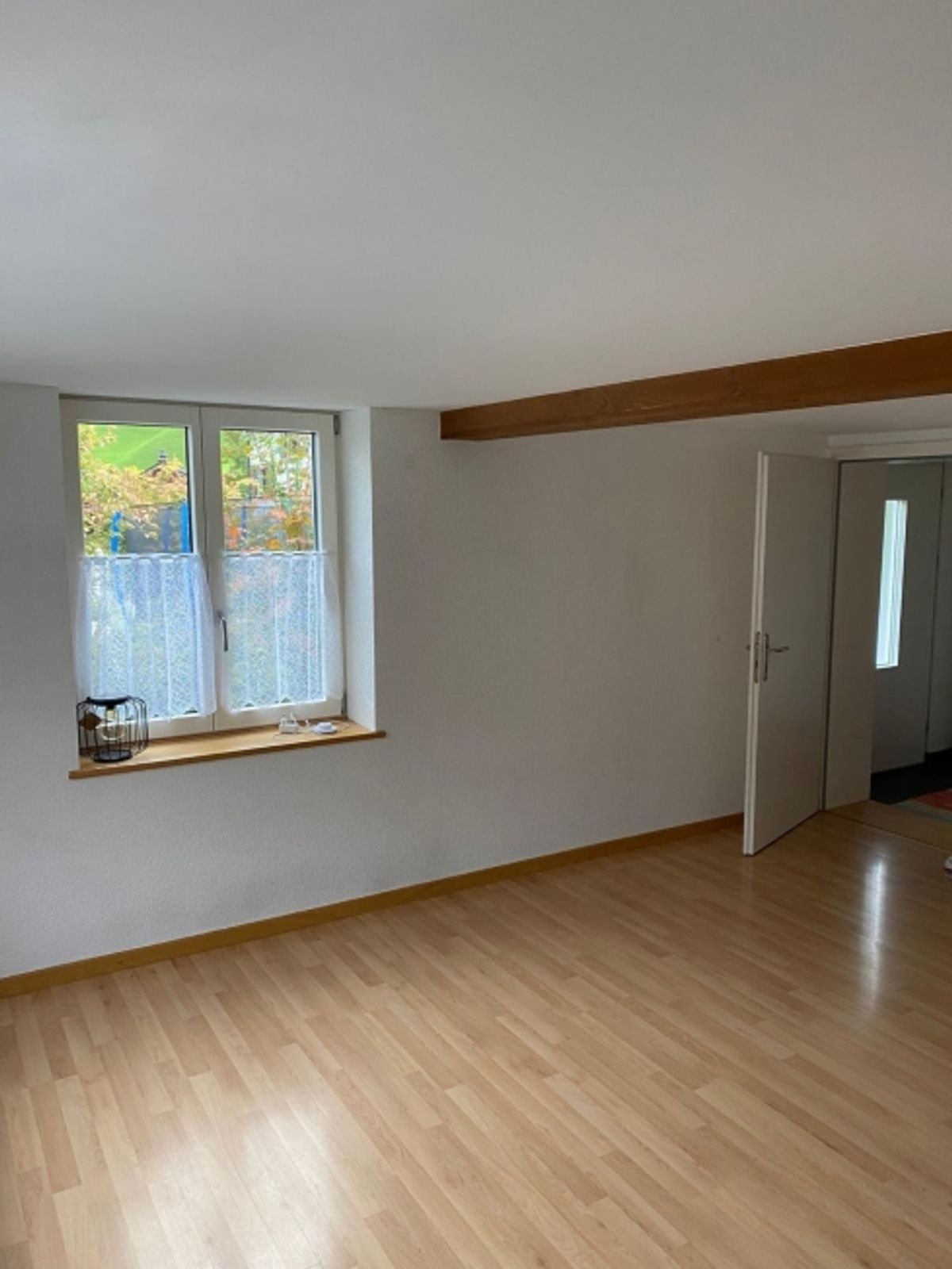 Gemütliche 6-Zimmer Einfamilienhaus an ruhiger Lage in Glarus - 3