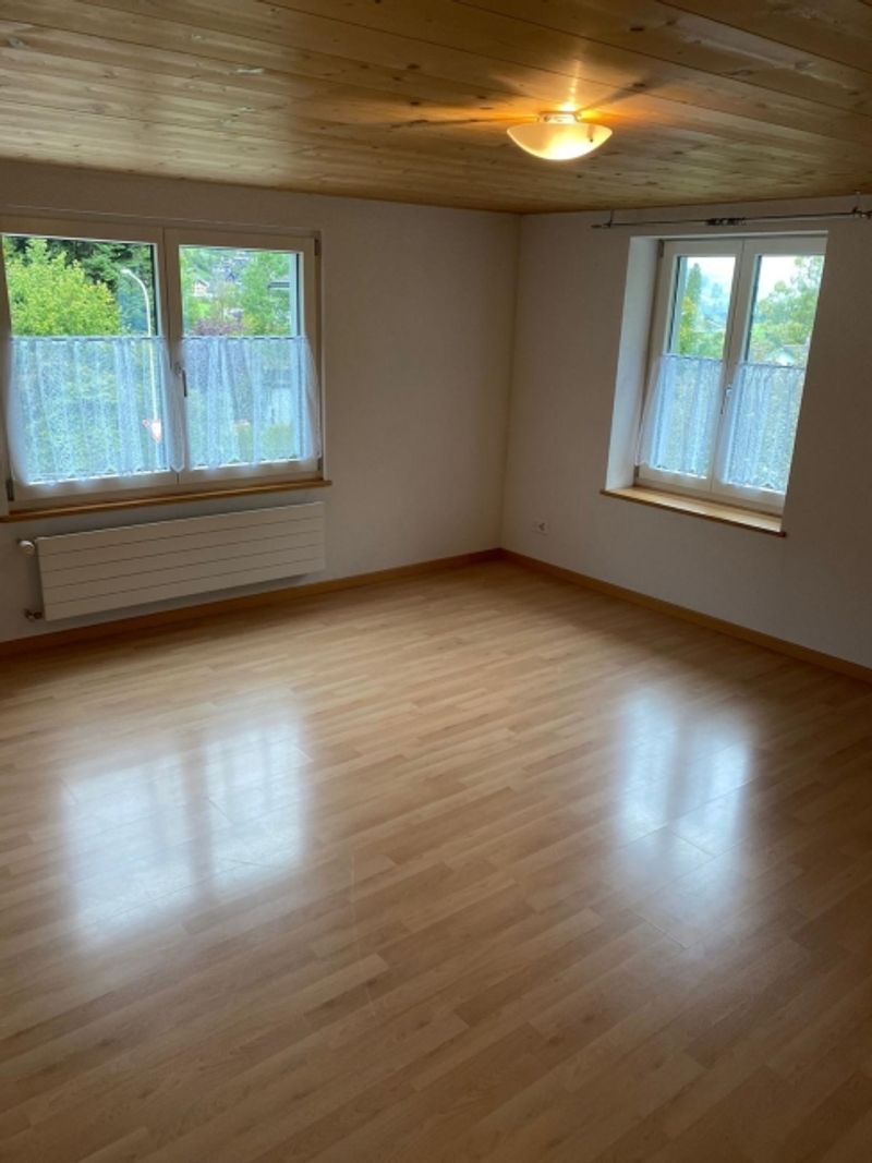 Gemütliche 6-Zimmer Einfamilienhaus an ruhiger Lage in Glarus - 6