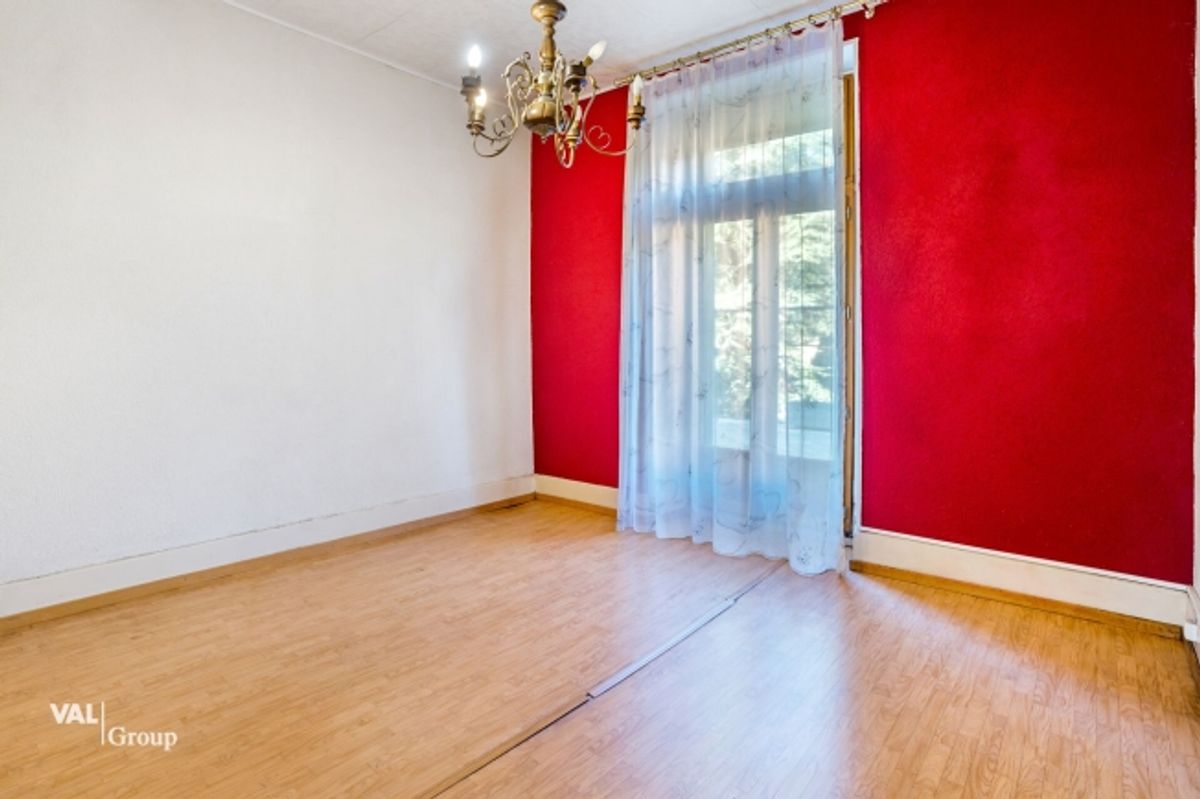 Wohnung 4,5 Zimmer mit 64 m² Kautionswerkstatt, zur Renovierung - 2