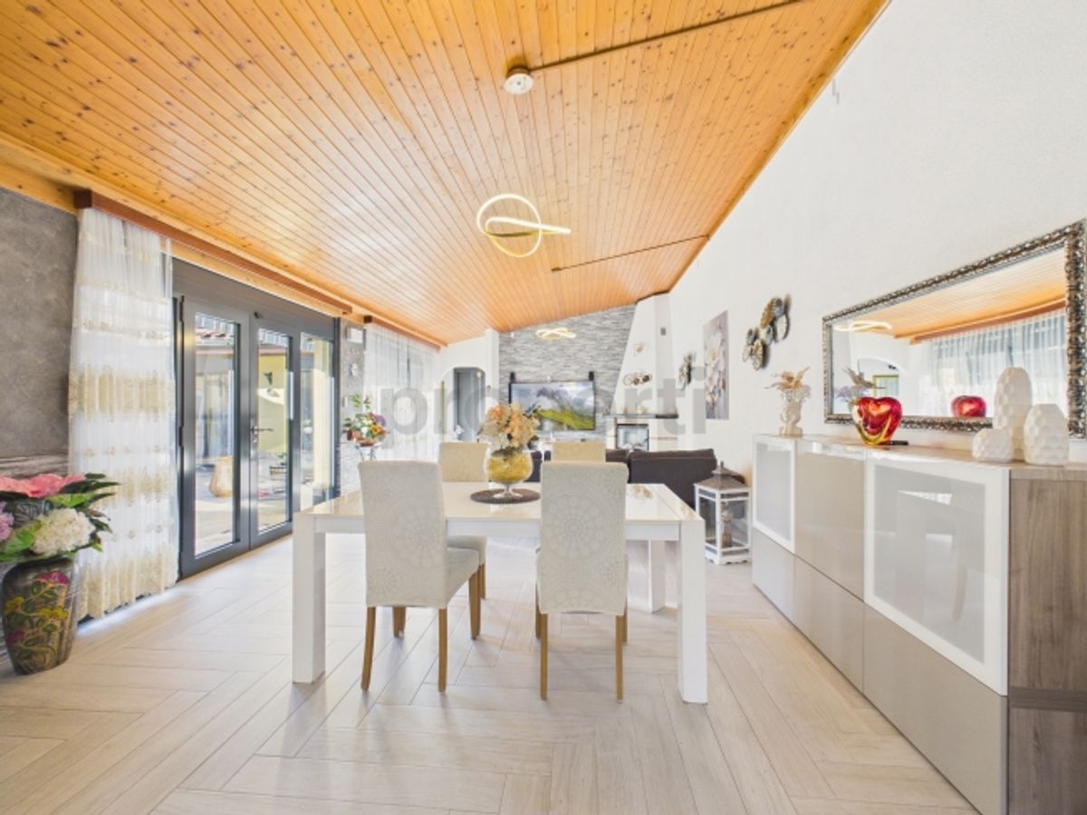 Elegante casa indipendente 5.5 locali con Patio, a Lodrino - Riviera - 3
