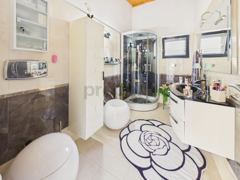 Elegante casa indipendente 5.5 locali con Patio, a Lodrino - Riviera - 10