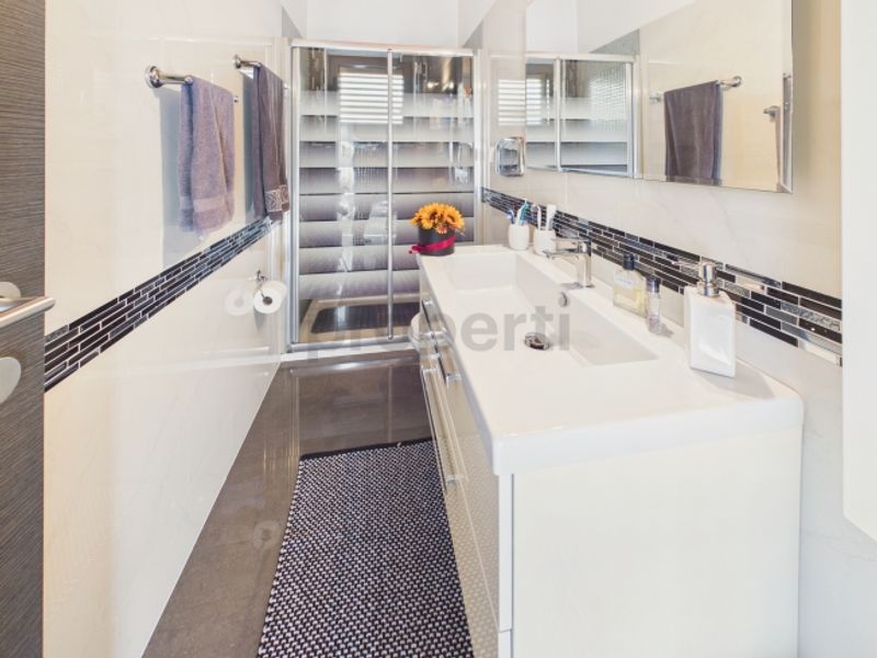 Elegante casa indipendente 5.5 locali con Patio, a Lodrino - Riviera - 11
